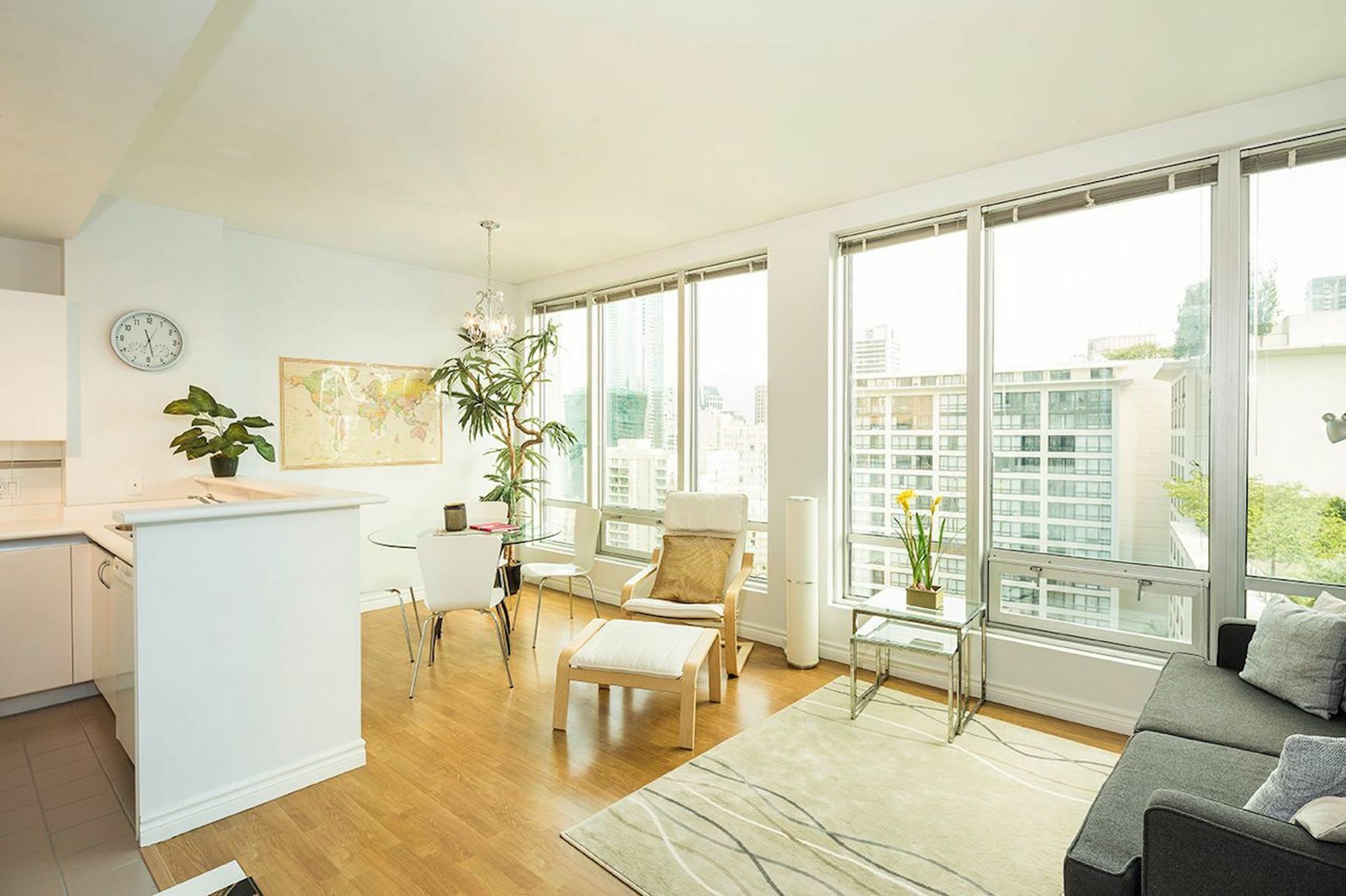 Hotel Central 1Br In Downtown Vancouver By Sonder Exterior foto